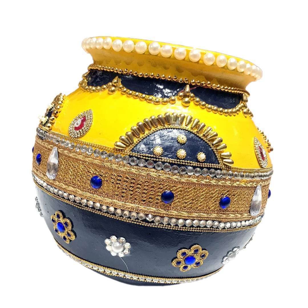 Pelli Kundalu Designs Pelli Kundalu designs.
