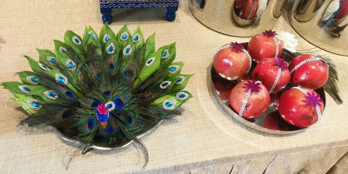 Traditional seer plate decorated.